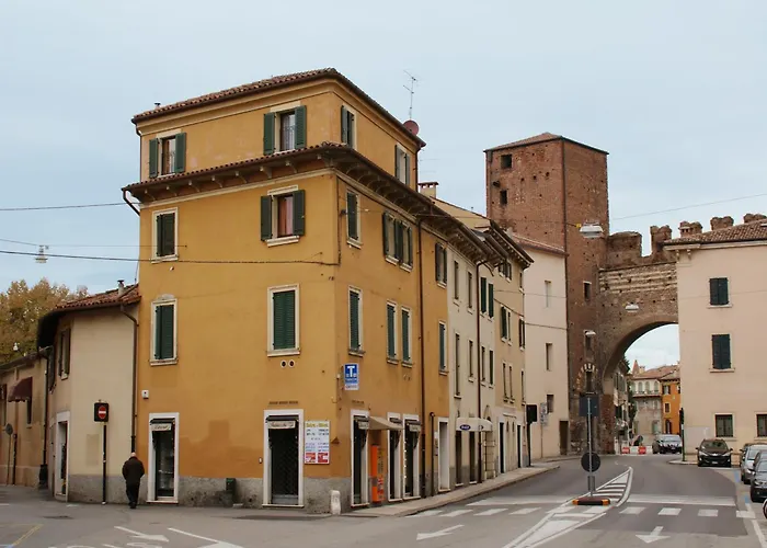 Casanova Pensión 3*