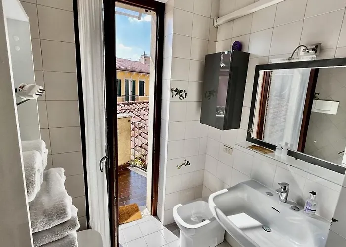 Konukevi Casanova Verona